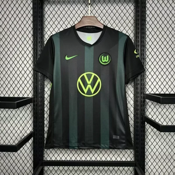 Wolfsburg II 24/25 - Imagen 5