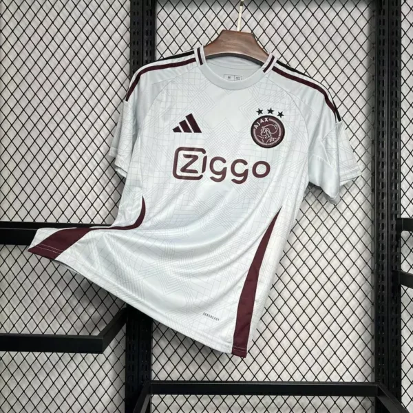 Ajax III 24/25 - Imagen 5