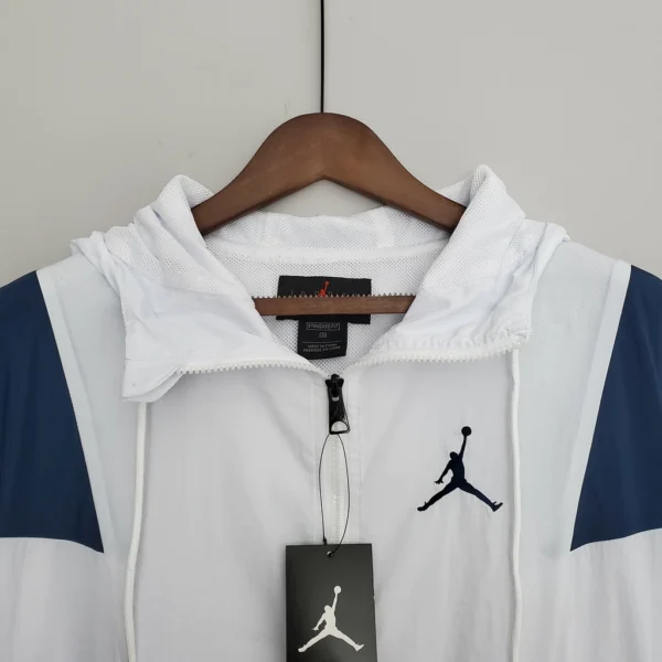 Cortaviento Air Jordan Blanca - Imagen 3