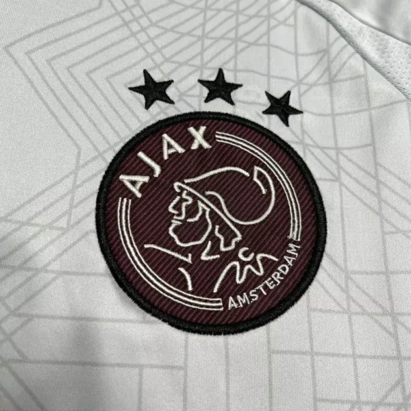 Ajax III 24/25 - Imagen 3