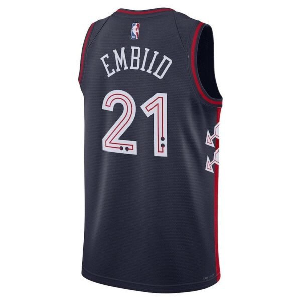 Camisa NBA Joel Embiid - Philadelphia 76ers - 23/24 - Azul Marinho - Edição Cidade - Imagen 3