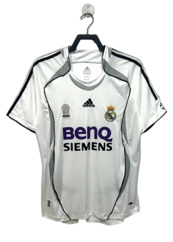 real-madrid-06-07-i-home-jersey-retro-version-1