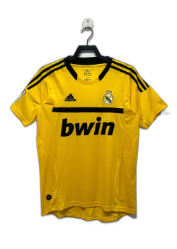 real-madrid-11-12-goalkeeper-jersey-retro-version-1